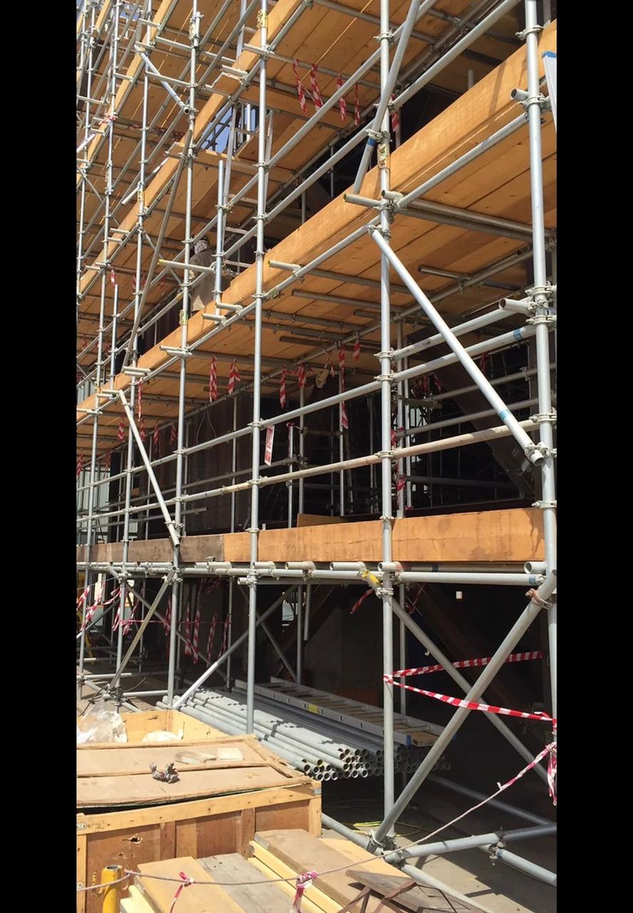 TUBE AND FITTING SCAFFLDING SSTEM